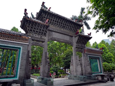 Ancestral Temple of Foshan, Tarihin ve Geleneklerin Buluşma Noktası!