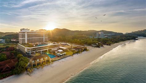 Zenith Hotel Langkawi: Deniz Manzaralı Lüks Bir Tatil Deneyimi İçin İdeal Yer!